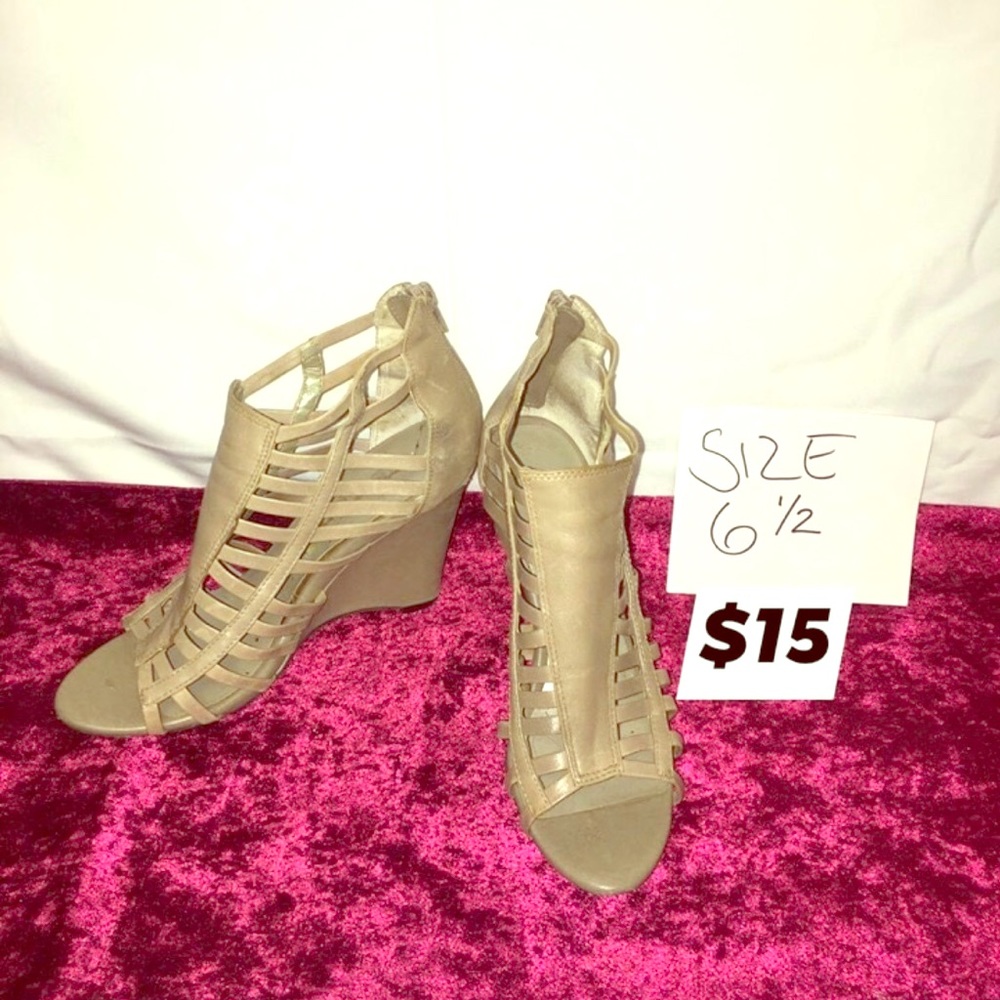 Woman shoes